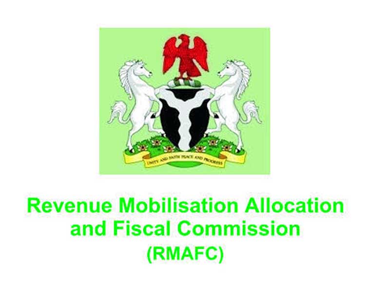 Fury as RMAFC Pushes Pay Rise for President, Ministers Amid Hunger